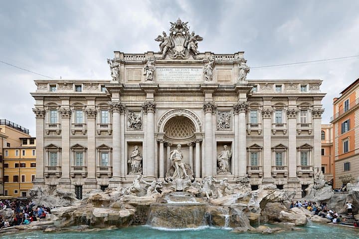 Rome: Trevi Fountain District and Underground Domus Guided Tour